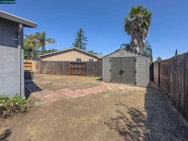 11 Encina Pl, Pittsburg, CA 94565