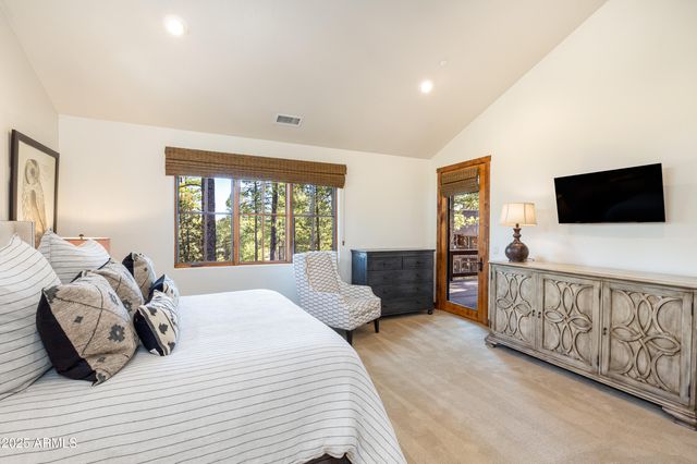 2649 S BLUEBIRD Court, Flagstaff, AZ 86005