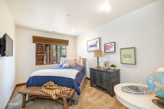 2649 S BLUEBIRD Court, Flagstaff, AZ 86005