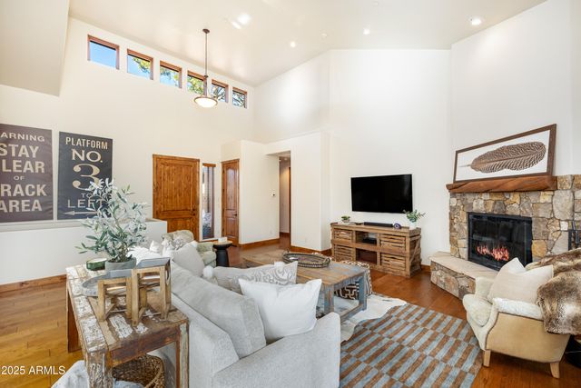 2649 S BLUEBIRD Court, Flagstaff, AZ 86005