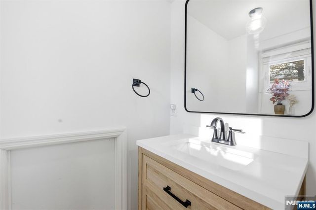 8 Donato Drive, Cedar Grove, NJ 07009