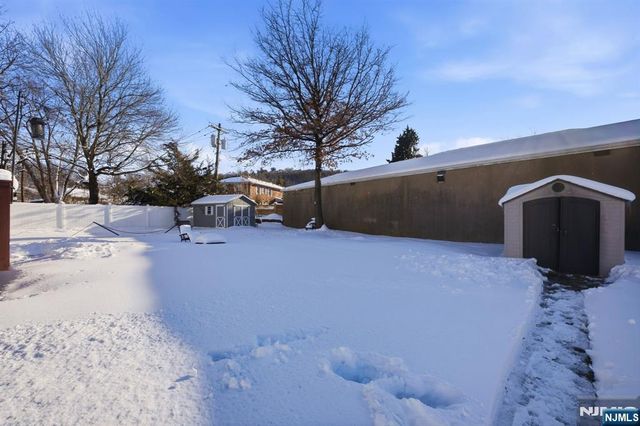 8 Donato Drive, Cedar Grove, NJ 07009