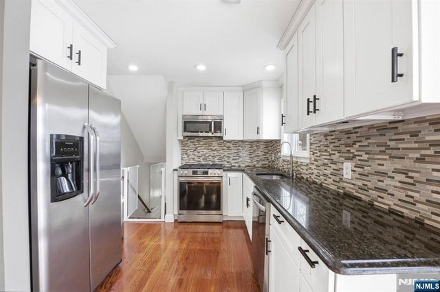 8 Donato Drive, Cedar Grove, NJ 07009