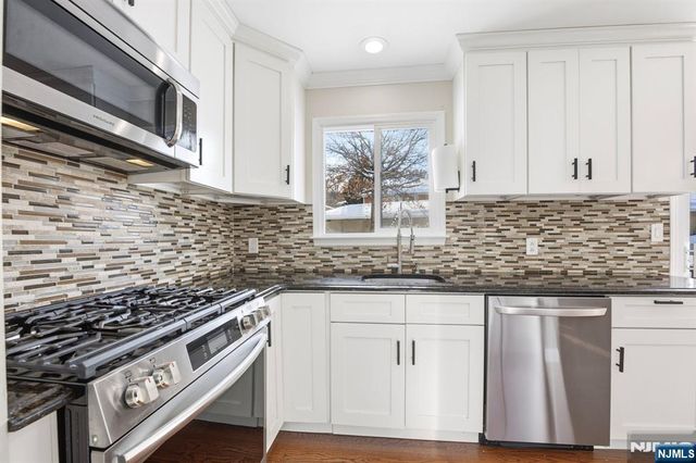 8 Donato Drive, Cedar Grove, NJ 07009