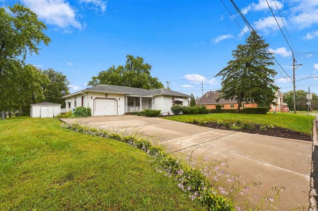 735 Adams Street, Waterloo, IA 50703