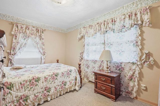 735 Adams Street, Waterloo, IA 50703