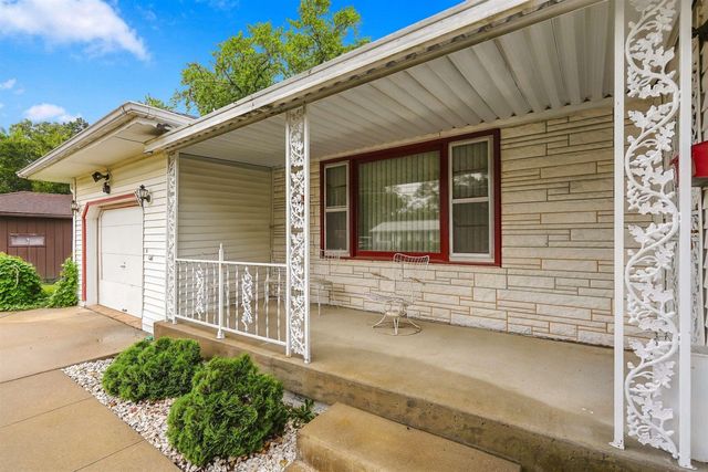 735 Adams Street, Waterloo, IA 50703
