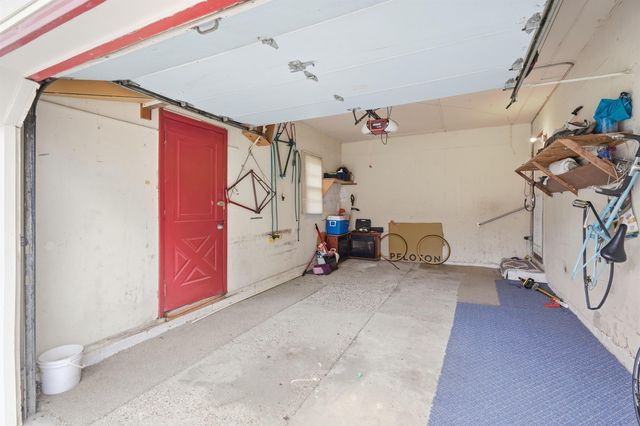 735 Adams Street, Waterloo, IA 50703