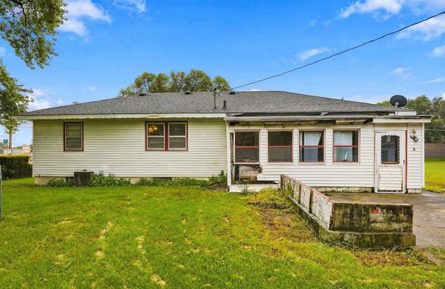 735 Adams Street, Waterloo, IA 50703