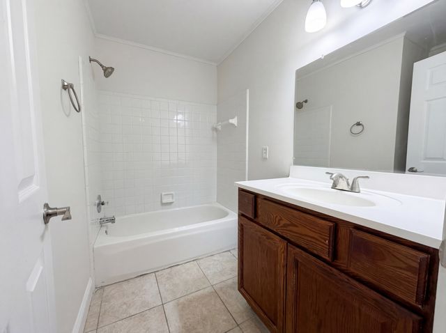 517 Schooner Cv, Hermitage, TN 37076