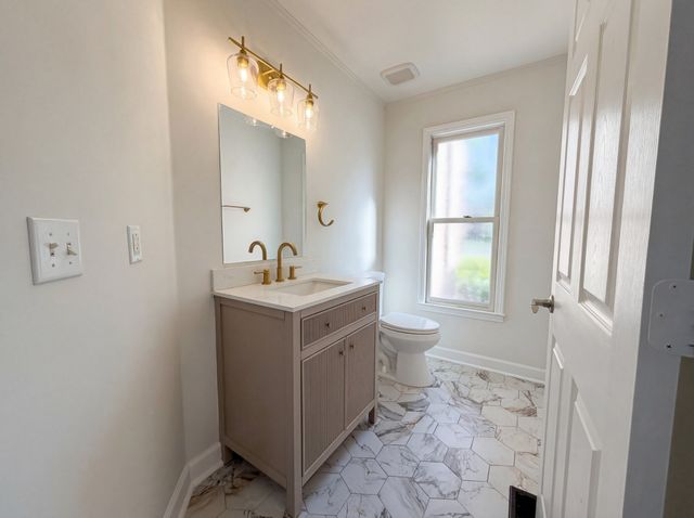 517 Schooner Cv, Hermitage, TN 37076