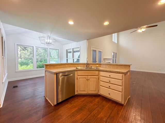 517 Schooner Cv, Hermitage, TN 37076