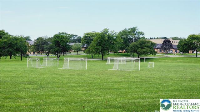 1816 Emerald Drive, South Whitehall Twp, PA 18069