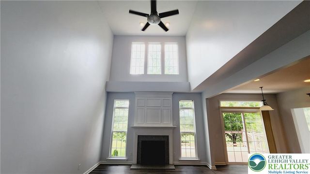 1816 Emerald Drive, South Whitehall Twp, PA 18069