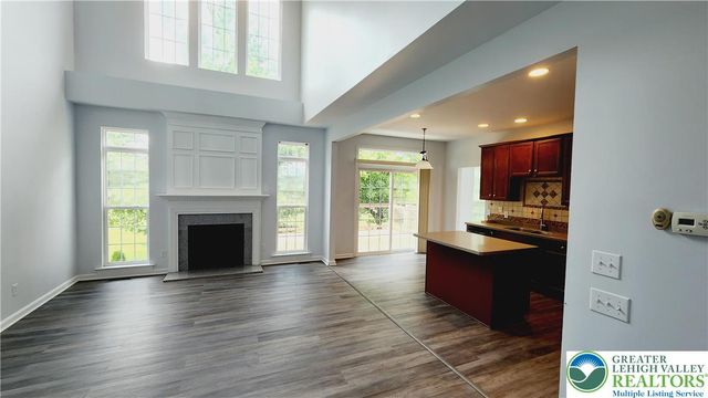 1816 Emerald Drive, South Whitehall Twp, PA 18069