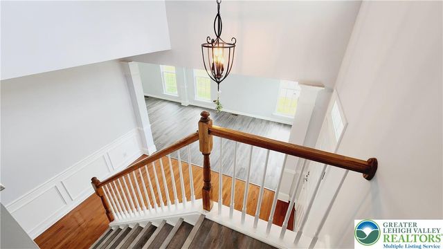 1816 Emerald Drive, South Whitehall Twp, PA 18069