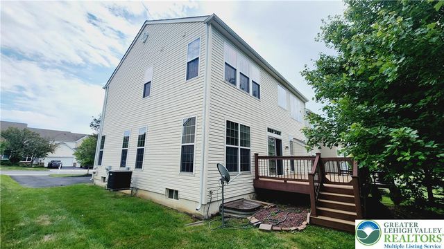 1816 Emerald Drive, South Whitehall Twp, PA 18069