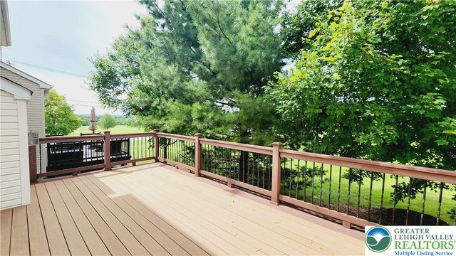 1816 Emerald Drive, South Whitehall Twp, PA 18069