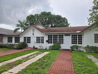 310 NE 2nd St 4, Pompano Beach, FL 33060