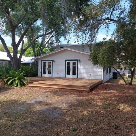 1001 W BAKER STREET, Plant City, FL 33563