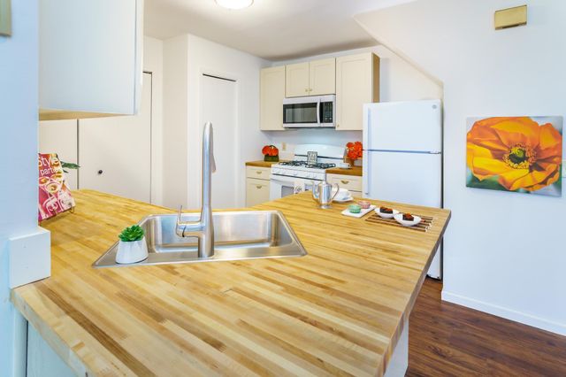 10005 Russell Avenue N 3, Brooklyn Park, MN 55444