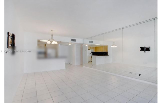 2301 Collins Ave 817, Miami Beach, FL 33139