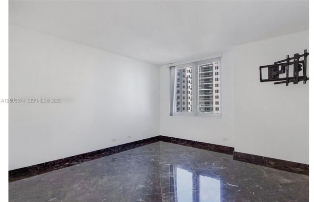2301 Collins Ave 817, Miami Beach, FL 33139