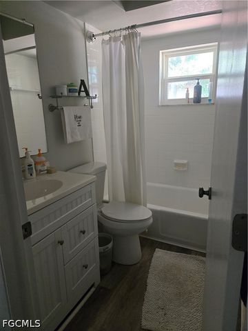 4201 SE CORONADO PKY, Cape Coral, FL 33904