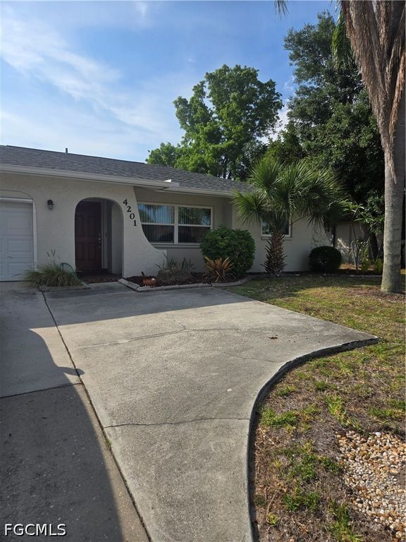 4201 SE CORONADO PKY, Cape Coral, FL 33904