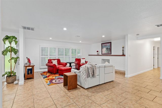 415 SE 22ND AVENUE, Ocala, FL 34471