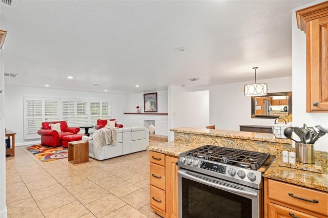 415 SE 22ND AVENUE, Ocala, FL 34471