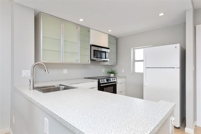 390 N Federal Highway 301, Deerfield Beach, FL 33441