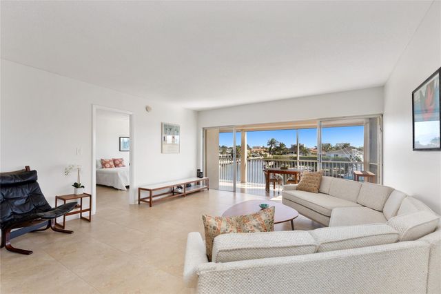 390 N Federal Highway 301, Deerfield Beach, FL 33441