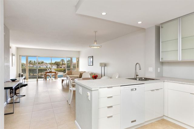 390 N Federal Highway 301, Deerfield Beach, FL 33441