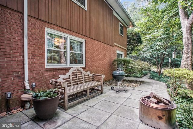 3818 N RIDGEVIEW RD, Arlington, VA 22207