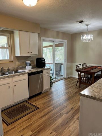 25 Su Lane, Mountain Home, AR 72653