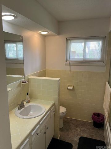 25 Su Lane, Mountain Home, AR 72653