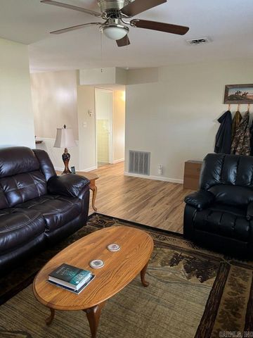 25 Su Lane, Mountain Home, AR 72653