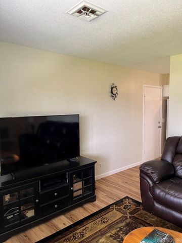 25 Su Lane, Mountain Home, AR 72653