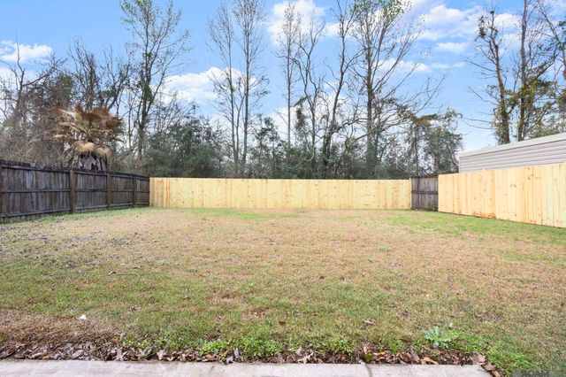 41073 Garden Ct, Gonzales, LA 70737