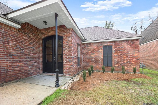 41073 Garden Ct, Gonzales, LA 70737