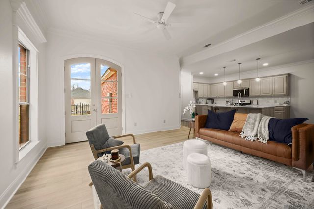 41073 Garden Ct, Gonzales, LA 70737