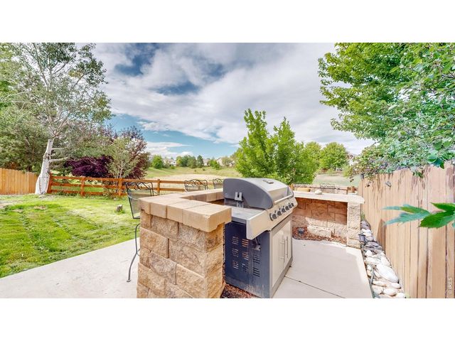 7586 Triangle Dr, Fort Collins, CO 80525