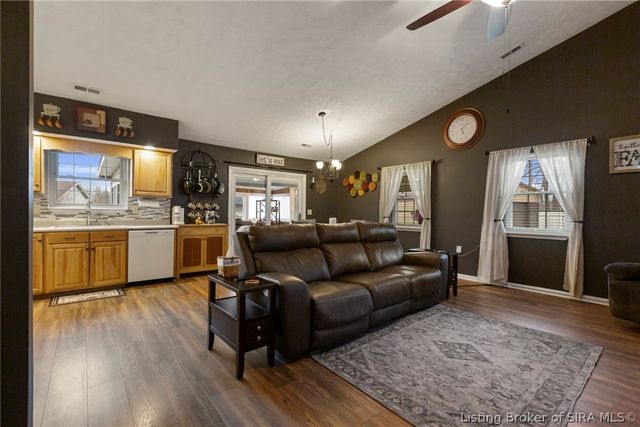 3616 Alyn Court, Jeffersonville, IN 47130