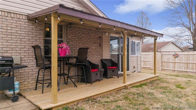 3616 Alyn Court, Jeffersonville, IN 47130