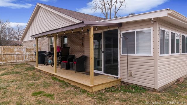 3616 Alyn Court, Jeffersonville, IN 47130