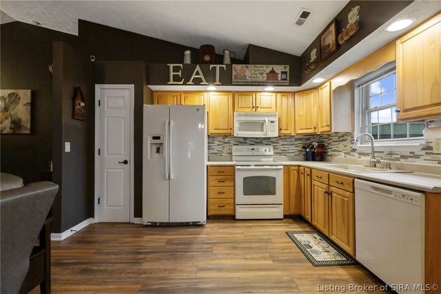 3616 Alyn Court, Jeffersonville, IN 47130