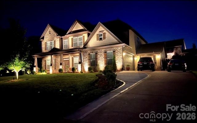 10018 Dressage Lane, Midland, NC 28107