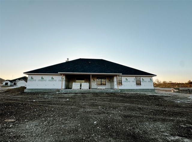 1304 Red Rock Road, Hewitt, TX 76643