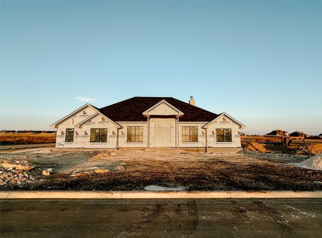 1304 Red Rock Road, Hewitt, TX 76643